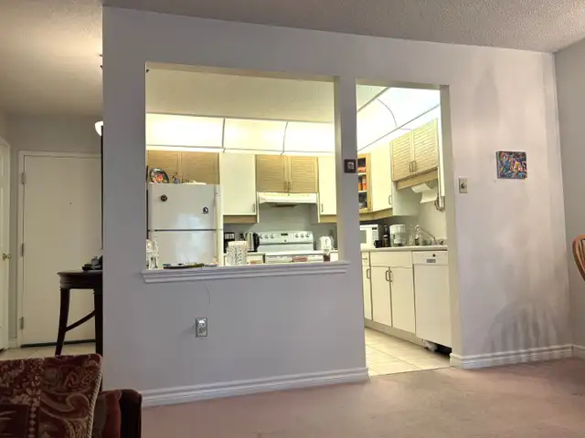 25-062 Lovely furnished condo in Halifax in Short Term Rentals in City of Halifax - Image 10