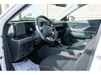 GREAT ALL WHEEL DRIVE VEHICLE! - Heated Seats - Backup Camera - Bluetooth - Apple CarPlay & Android... (image 8)