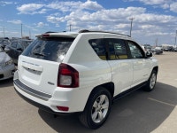 2015 Jeep Compass 4x4 Sport – Clean Carfax | Mileage: 163,530 km's All-Wheel Drive – Automatic Trans... (image 5)