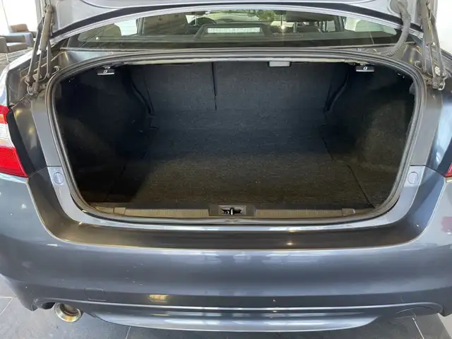 2016 Subaru Legacy 2,5i avec Groupe tourisme in Cars & Trucks in City of Montréal - Image 9