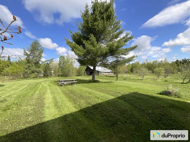 $159,000 - 1 1/2 Storey for sale in Ste-Praxède — photo 2