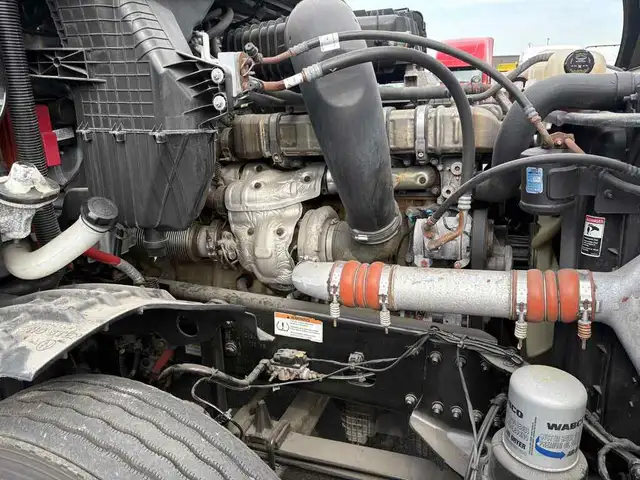 2021 Freightliner Cascadia Safety Certified in Heavy Trucks in Hamilton - Image 9
