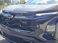 AMVIC Licensed Dealer 2026 Chevrolet Equinox RS AWD Most Sought-After Features Panoramic Sunroof | A... (image 2)