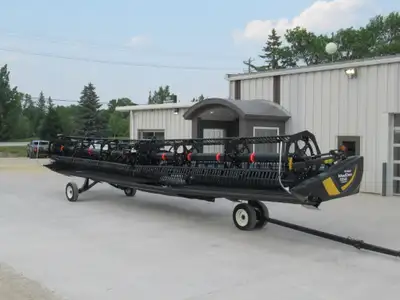40 Ft Double Knife Drive, Complete With Upper Cross Auger, Slow Speed Transport Kit, Adapts To Lexio...