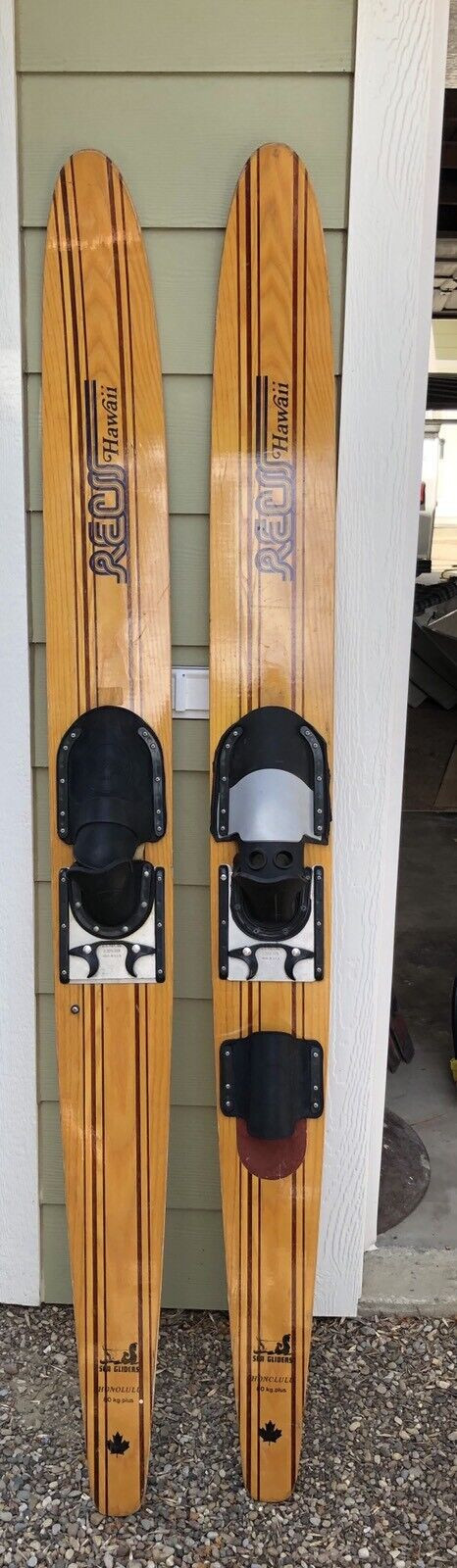 Wooden and fibreglass skis in Ski in Lethbridge