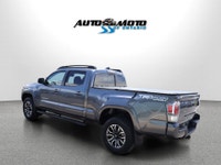 SAFETY INCLUDED ACCIDENT FREE LOCAL ONTARIO CAR Very Clean AWD Toyota Tacoma TRDV6 3.5L with Automat... (image 3)