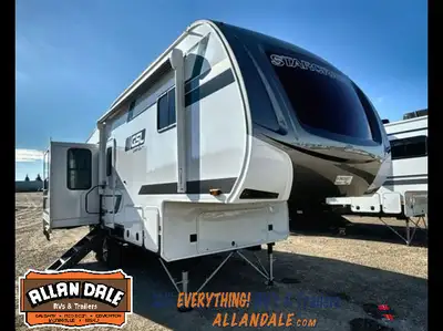 Beautiful Rear Living Floorplan!This unit is the ideal couples trailer, offering:Gorgeous Kitchen Is...