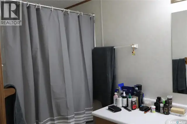 20 H AVENUE Willow Bunch, Saskatchewan in Houses for Sale in Moose Jaw - Image 17