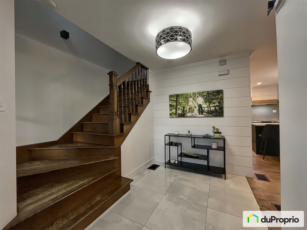$798,000 - 2 Storey for sale in Granby — photo 2