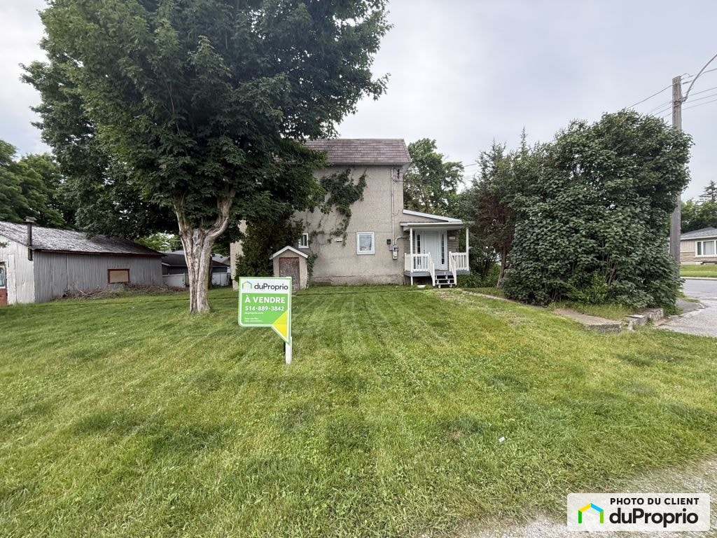 $300,000 - 2 Storey for sale in Acton Vale — photo 2