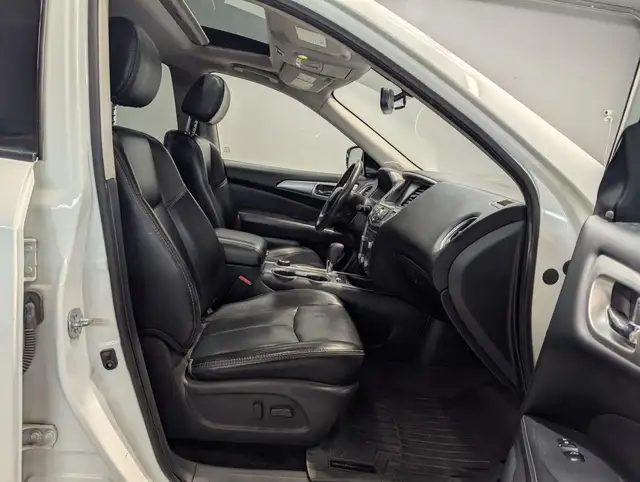 2017 Nissan Pathfinder 4WD 4dr SL for sale in Cars & Trucks in Cambridge - Image 10