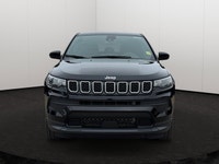 Experience the perfect entry point into the Jeep family, featuring standard Jeep Active Drive 4x4, L... (image 6)