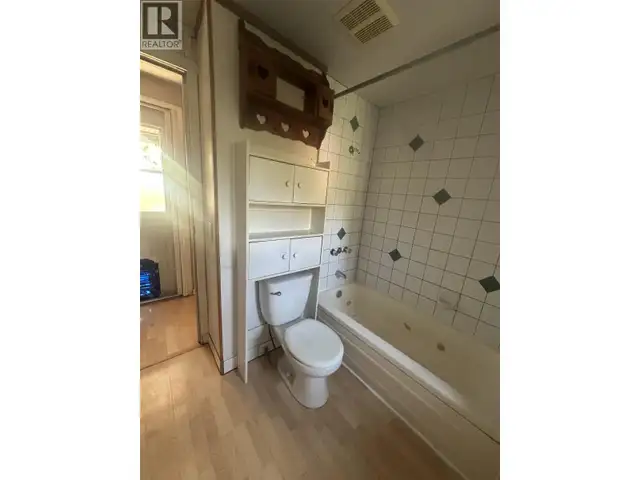 8724 75 STREET Fort St. John, British Columbia in Houses for Sale in Fort St. John - Image 38