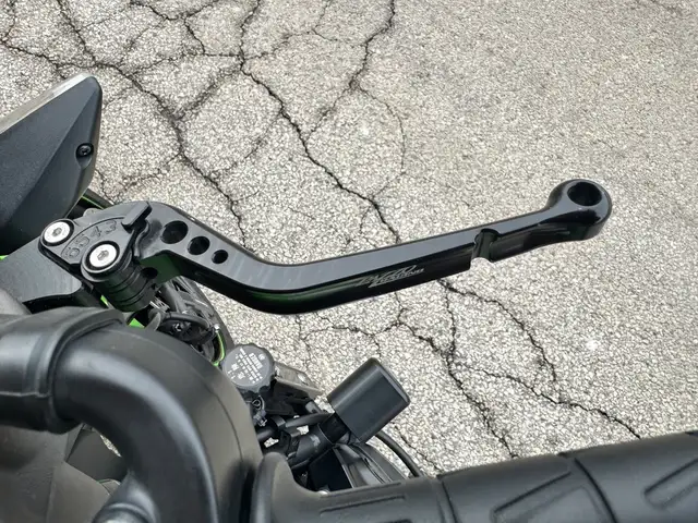 2018 Kawasaki Z900RS Cafe **HINDLE EXHAUST SYSTEM** **EXTRAS** in Street, Cruisers & Choppers in Markham / York Region - Image 26