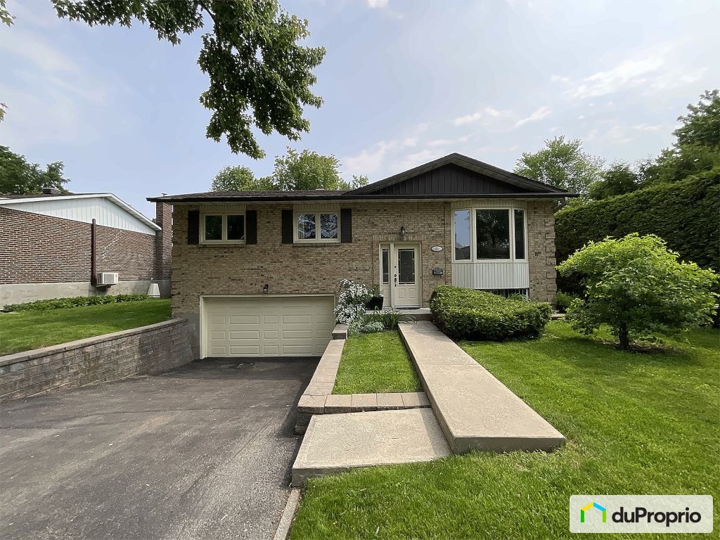 $689,000 - Bungalow for sale in L'ile-Bizard / Sainte-Geneviève — photo 1