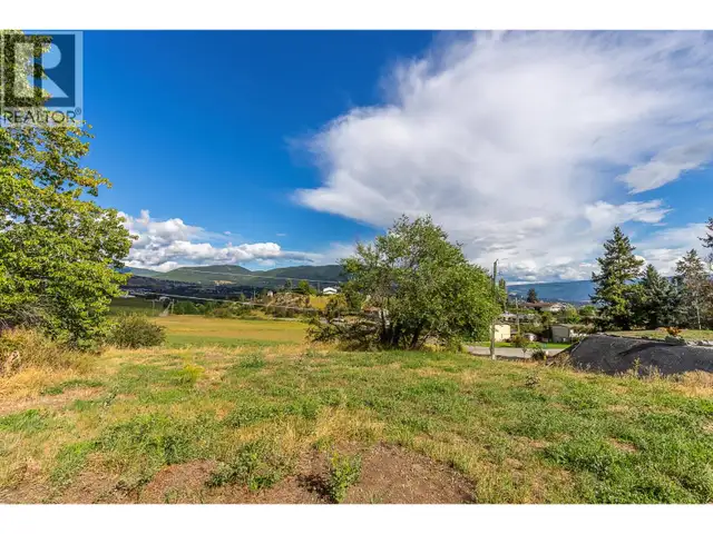 6610 Goose Lake Road Vernon, British Columbia in Land for Sale in Vernon - Image 2