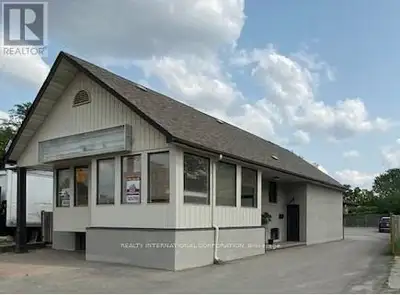 Free Standing Property with a large Parking Lot. Great for all Professional Office Uses: Dental/Medi...