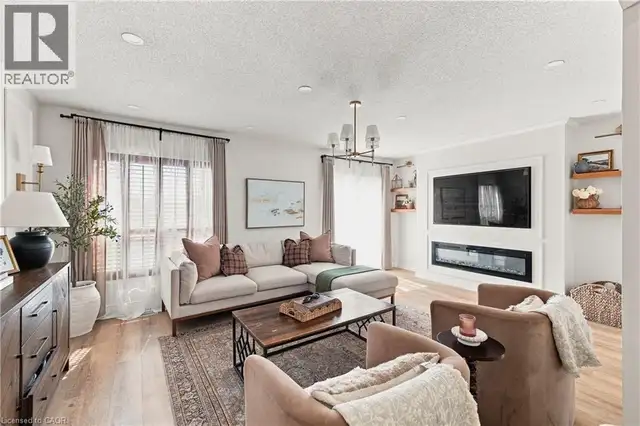 116 HENHOEFFER Crescent Kitchener, Ontario in Houses for Sale in Kitchener / Waterloo - Image 14