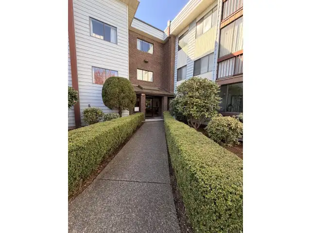 302 2279 MCCALLUM ROAD Abbotsford, British Columbia in Condos for Sale in Abbotsford - Image 4