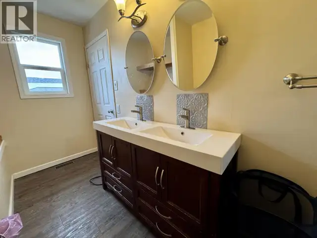 257 CENTENNIAL DRIVE Mackenzie, British Columbia in Houses for Sale in Smithers - Image 14