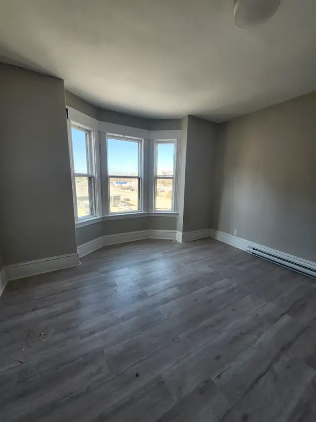 7 Ritchie St #3 - 2BR + Laundry Room, Top Floor, Parking in Long Term Rentals in Saint John - Image 3