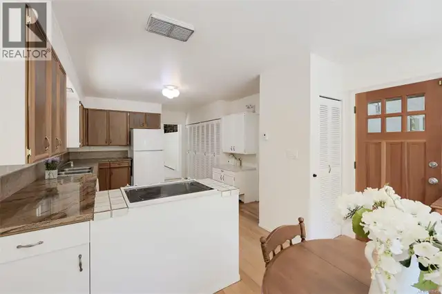 1495 Lands End Rd North Saanich, British Columbia in Houses for Sale in Victoria - Image 33