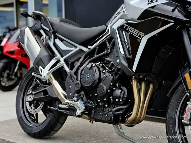 2025 Triumph Tiger 900 GT Pro in Dirt Bikes & Motocross in Oshawa / Durham Region - Image 11