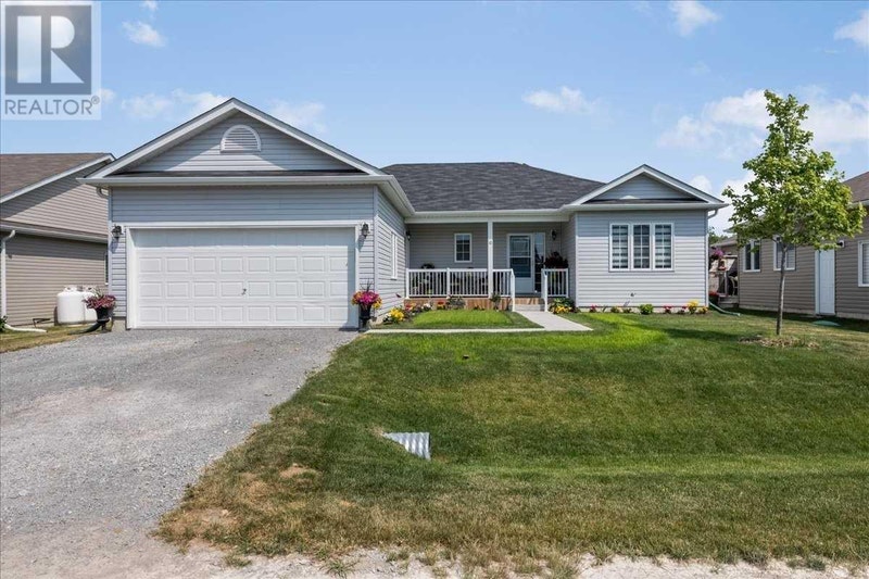 2 Bd, 10 AINSWORTH DR, Ramara, ON, L3V0L3