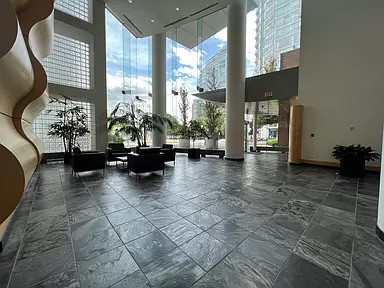 Furnished 2 bed/2bath Waterfront Yaletown Vancouver Condo in Long Term Rentals in Vancouver - Image 2