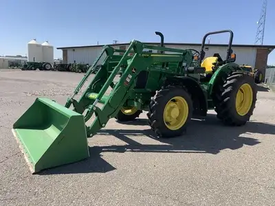 PTO: 540 FT4 12/12 TRANSMISSION,OPEN STATION,MFWD,TRIPLE REAR SCV,DUAL MID SCV 16.9R30 TIRES ON REAR...