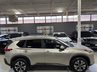 **BLACK FRIDAY SPECIAL!** FEATURING : MOONROOF PANORAMIC ROOF, AWD, MULTI DRIVE AND TERRAIN MODES, R... (image 2)