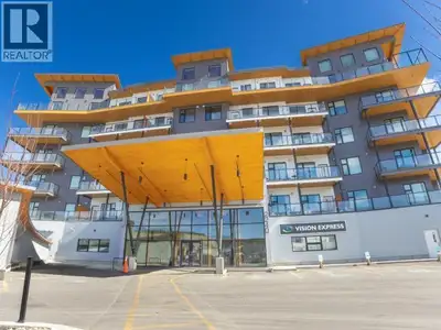 Open concept condo boasting 1 bedroom, 1 bath in a lovely building with curb appeal, elevator, and h...