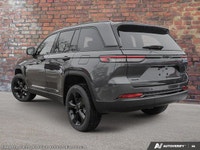 Only 19 Miles! This Jeep Grand Cherokee has a strong Regular Unleaded V-6 3.6 L/220 engine powering... (image 3)
