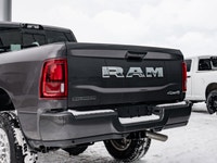 Welcome to 400 Chrysler Dodge Jeep Ram. 6.4L V-8 engine for robust performance - 4x4 drive system fo... (image 6)