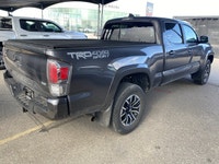 *Vehicle history form conveniently located in vehicle photos. AMVIC LICENSED DEALER ... Engine: Regu... (image 2)