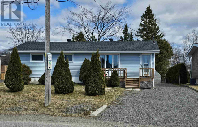 726 Cooper ST Sault Ste. Marie, Ontario in Houses for Sale in Sault Ste. Marie - Image 2