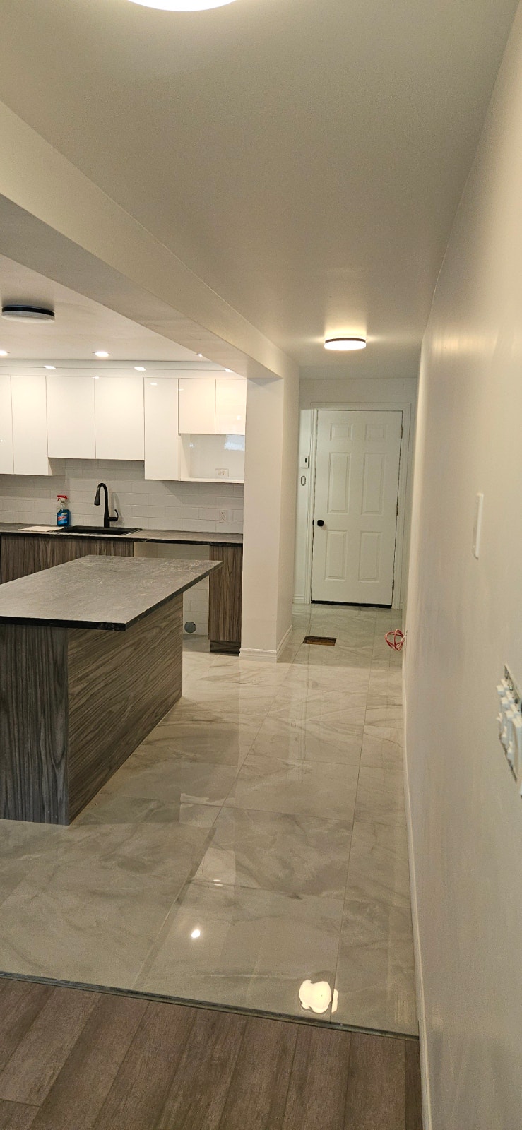 Superbe logement 3 1/2 à louer — photo 1