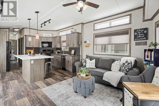 10 OAK STREET - 4449 MILBUROUGH LINE Burlington, Ontario in Houses for Sale in Oakville / Halton Region - Image 16