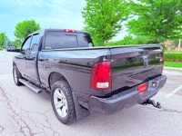 WE ARE OPEN 7 DAYS A WEEK !! FREE 2 YEAR DEALER GUARANTY INCLUDED. 24 MONTHS/20000KM WHICHEVER COMES... (image 3)