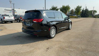 This 2025 JEEP COMPASS LATITUDE LUX 4X4 has the following options Leatherette Seats, Remote Start Sy... (image 8)