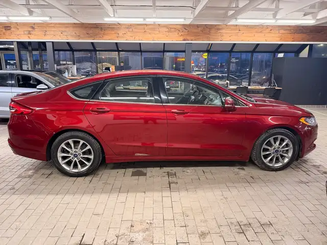 2017 Ford Fusion 4dr Sdn SE FWD in Cars & Trucks in Longueuil / South Shore - Image 7