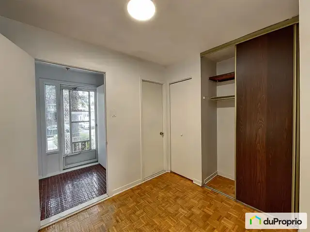 $569,000 - 2 Storey for sale in Longueuil (St-Hubert) in Houses for Sale in Longueuil / South Shore - Image 3