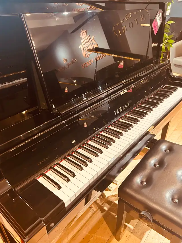 PIANO YAMAHA UX50BL (1989) in Pianos & Keyboards in City of Montréal - Image 3