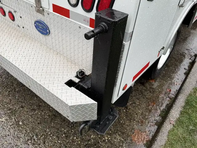 2024 Ram 5500 Heavy Duty Laramie 4x4 Crew Cab Cummins Service Tr in Heavy Trucks in Regina - Image 23