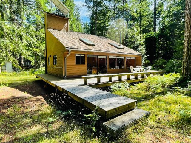 963 SPILSBURY DRIVE Savary Island, British Columbia in Houses for Sale in Powell River District