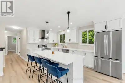 Welcome to 1553 Newlands Crescent! This beautifully renovated 3+1 bedroom, 2 bathroom raised bungalo...