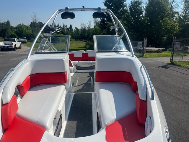 2008 SEA DOO 230 Wake in Powerboats & Motorboats in Ottawa - Image 8