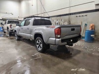 Welcome to Sherwood Buick GMC! Aftermarket Prinsu Roof Rack/Tonneau Cover | Heated Seats | Dual Zone... (image 3)