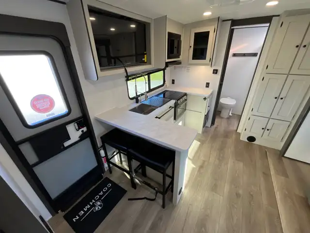2026 Coachmen Northern Spirit in Travel Trailers & Campers in Terrace - Image 12