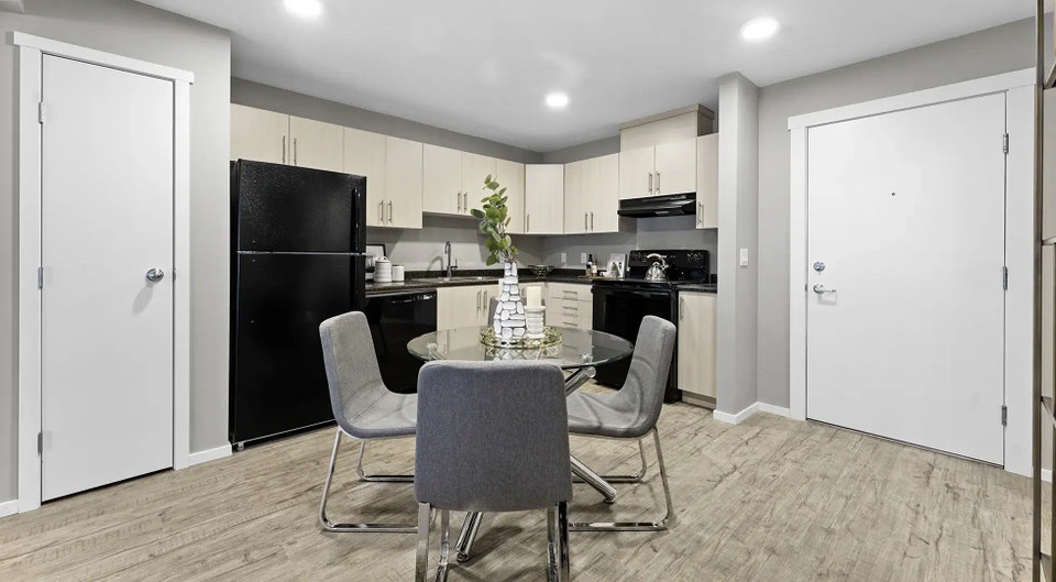 Pet-Friendly Two Bedroom Two Bath with In-suite Laundry for Rent 5
